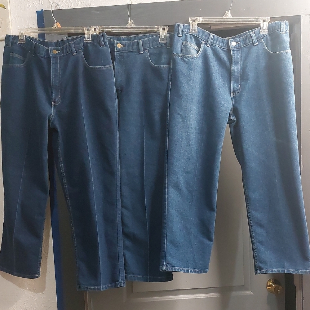 Towncraft Men's Straight Jeans in Dark Blue Or Medium Dark